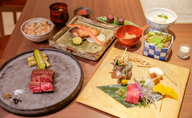 ランチ限定花コースの写真