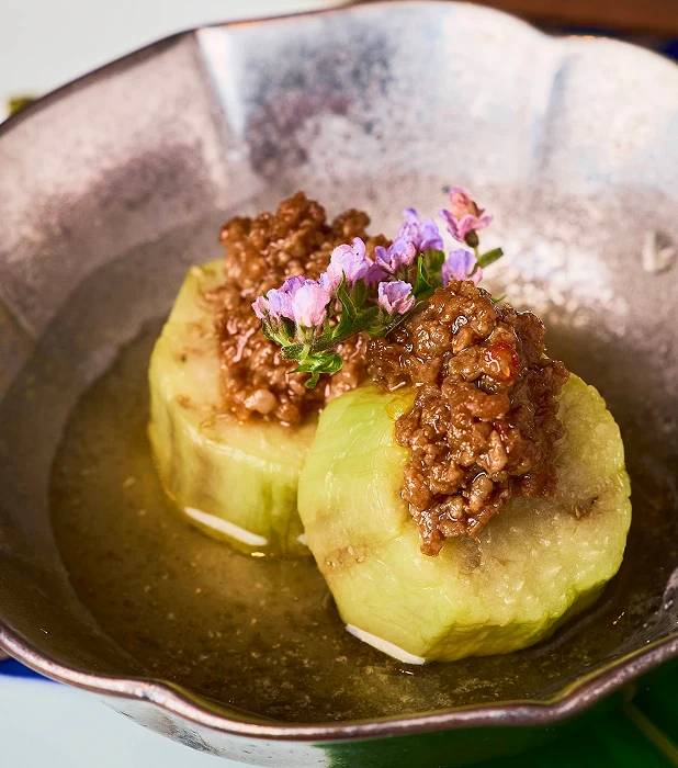 そぼろ餡をのせた茄子の煮物